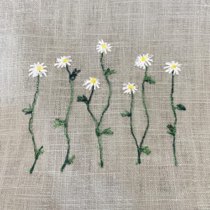 Embroidered Makeup Bag Daisies On Grey Linen - Image 2