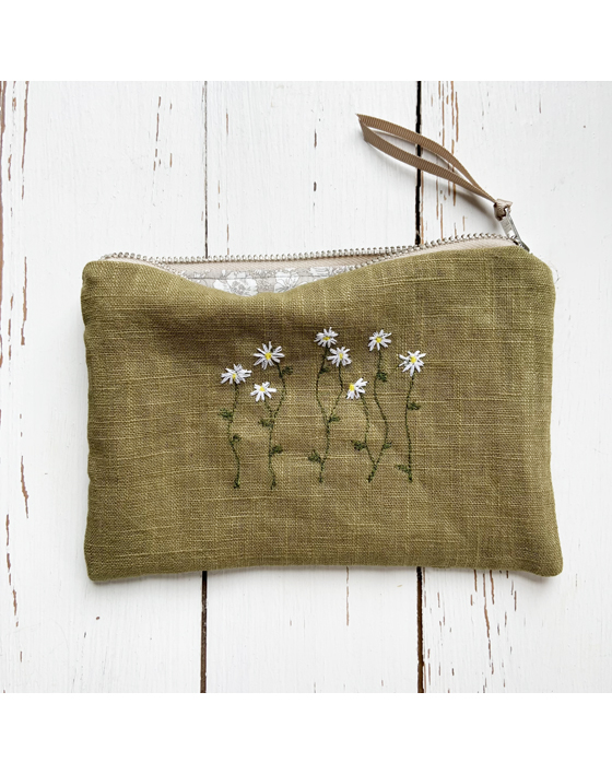 freehand machine embroidered cow parsley pouch embroidered by textile artist sarah becvar